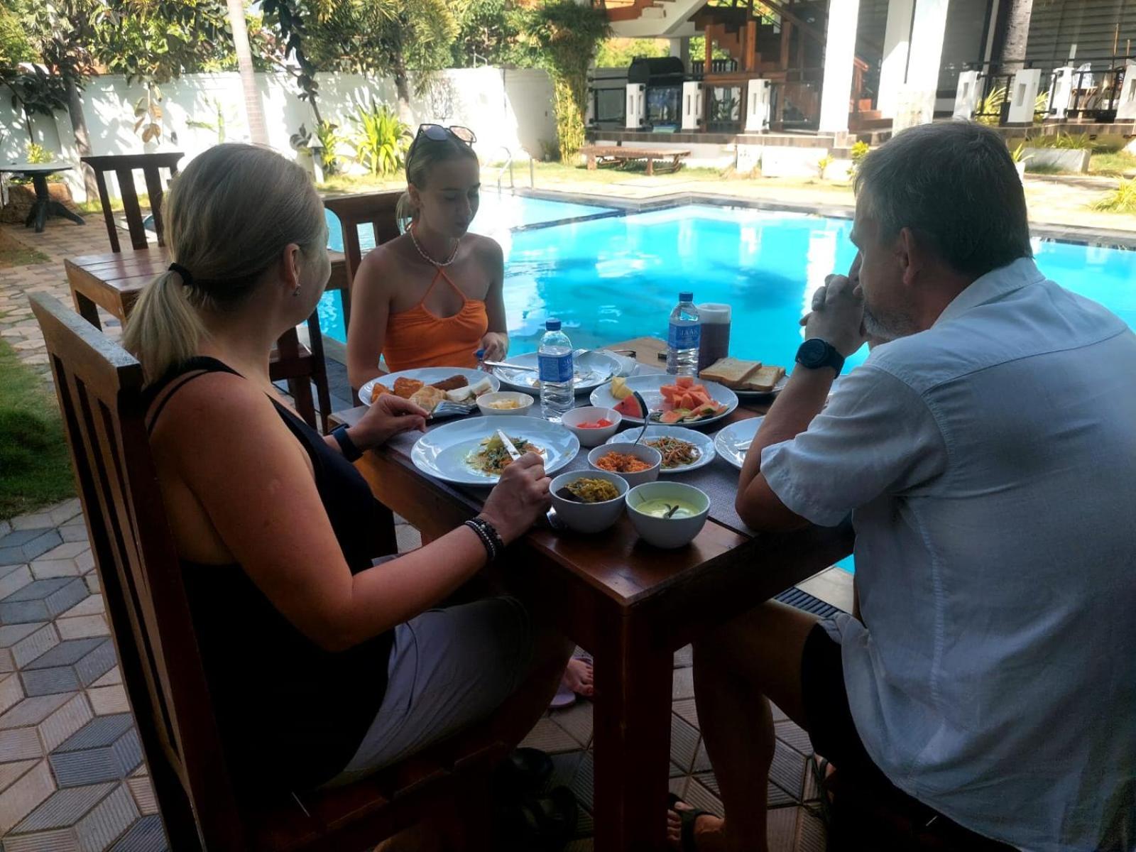 J7 Villaj Resort Trincomalee Esterno foto