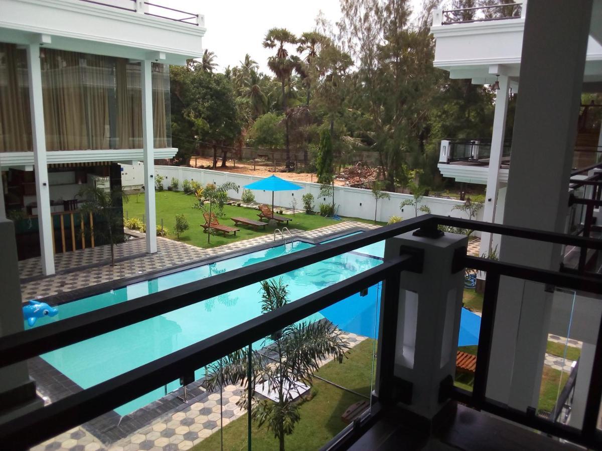 J7 Villaj Resort Trincomalee Esterno foto